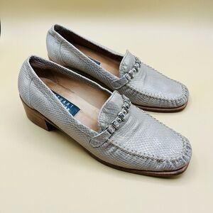Stuart Weitzman‎ Gold Leather Loafers Size 8.5